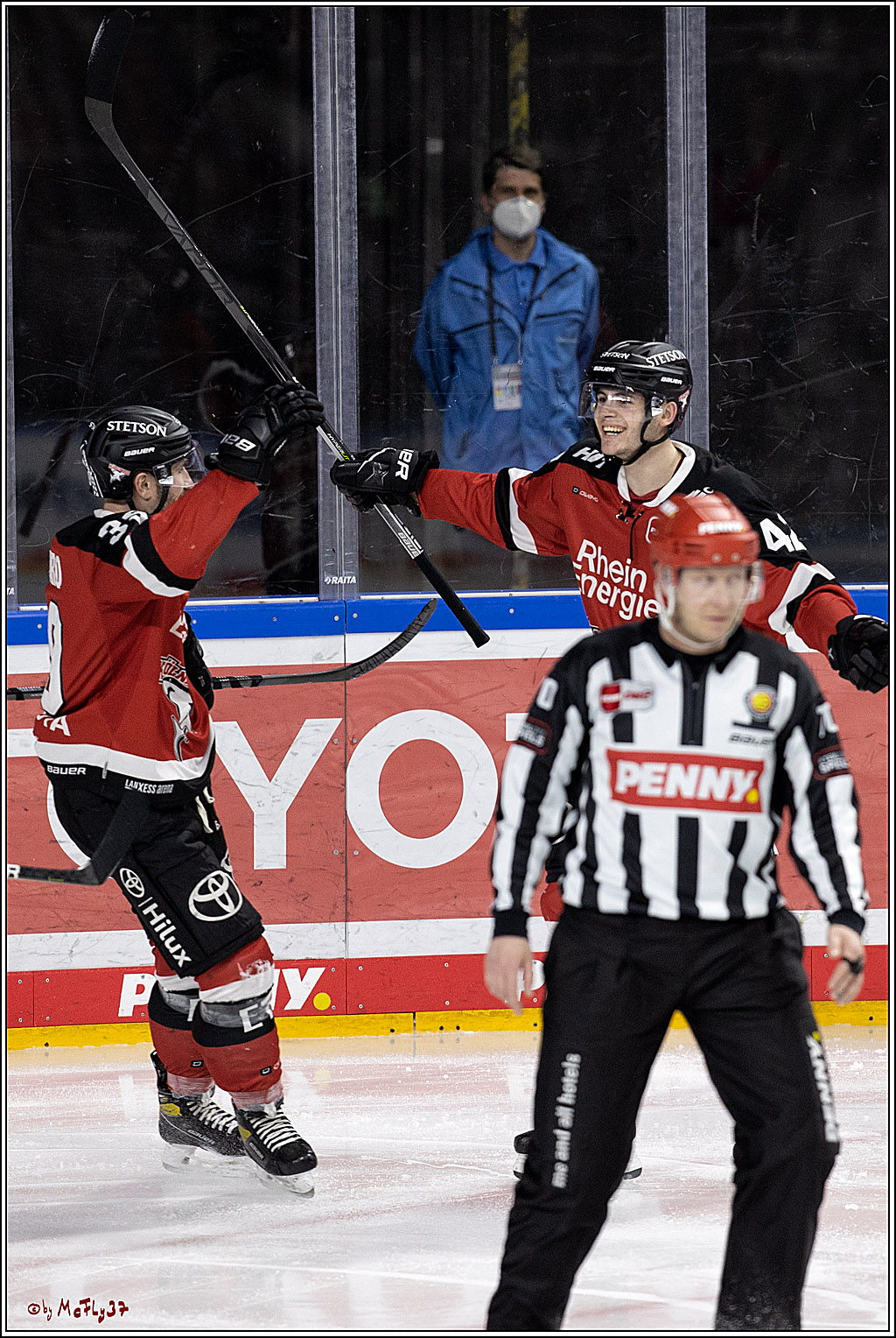 PENNY DEL;  Koelner Haie - Straubing Tigers; Koeln, 11.03.2022